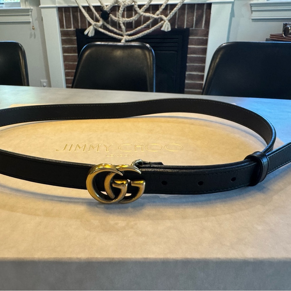 Gucci Black Belt with Gold GG Buckle Size 85 - Picture 2 of 2